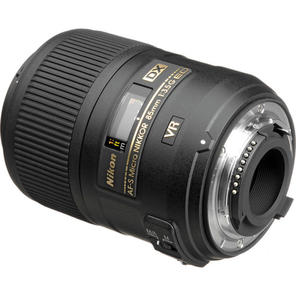 Об'єктив Nikon 85 mm f/3.5G ED AF-S DX Micro-Nikkor