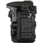 Цифровая зеркальная фотокамера Nikon D7500 Body Black VBA510AE