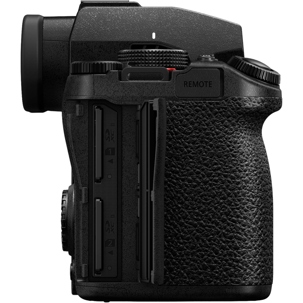 Цифровая фотокамера Panasonic Lumix S DC-S5M2EE Body