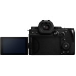 Цифровая фотокамера Panasonic Lumix S DC-S5M2EE Body