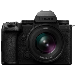 Цифровая фотокамера Panasonic Lumix S DC-S5M2XKEE Kit + S-R2060E f/3.5-5.6