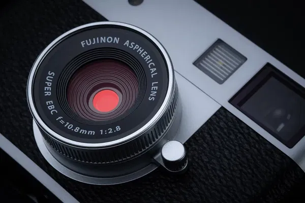 FujiFilm X-Half X-HF1 возможности