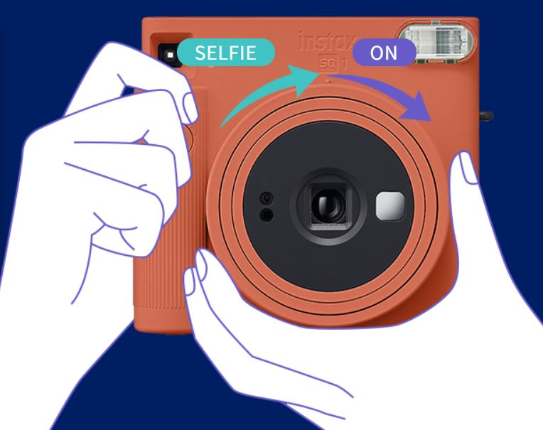 INSTAX Square SQ1 Glacier Blue в использовании